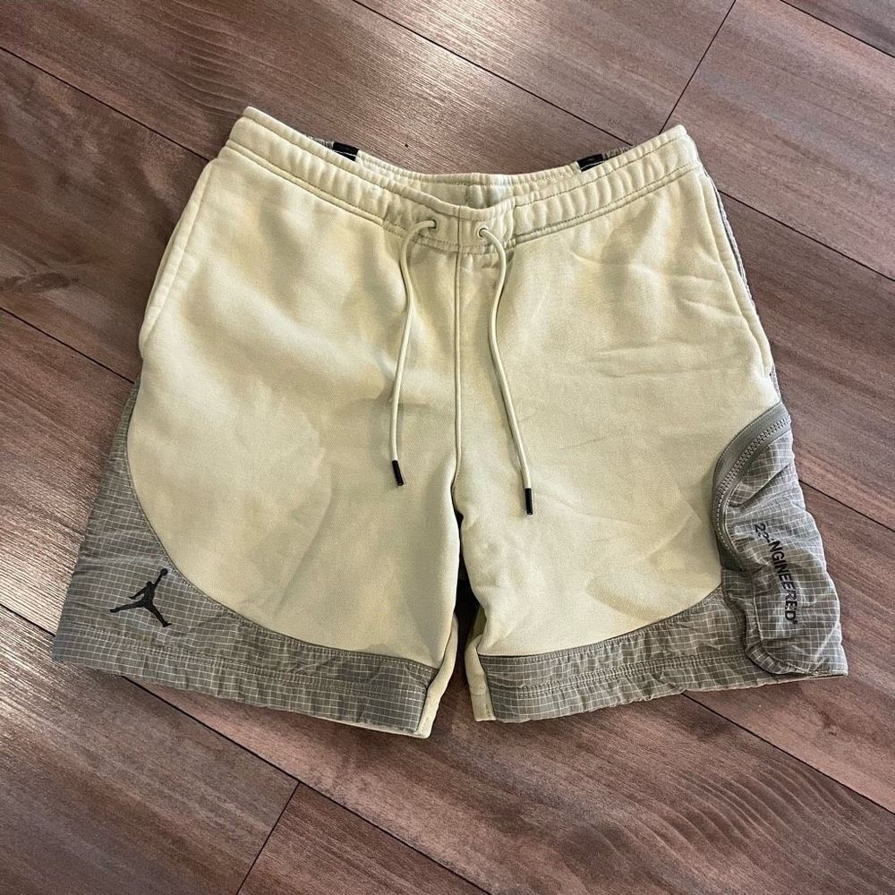 Jordan 23 Engineered Mens Sage Green Grid Utility Fleece Shorts‎ Small Bin L-22